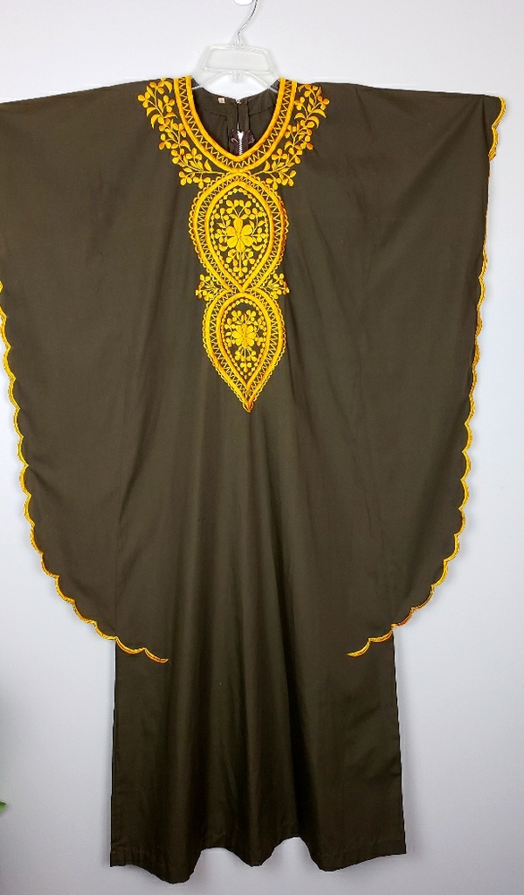 True Vtg Kaftan Caftan Muu Muu Embroidered boho